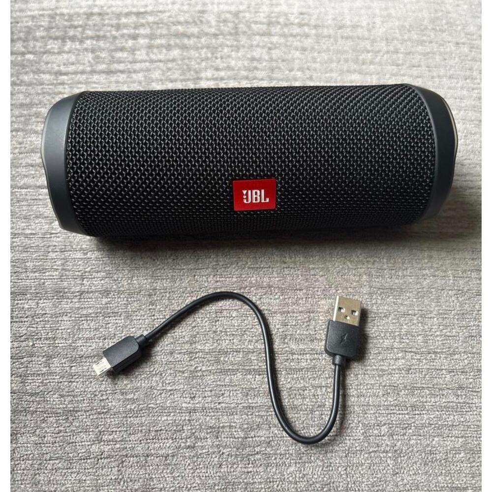 JBL Flip 4 Black Bluetooth Speaker with Micro USB Charging Cable Portable Travel